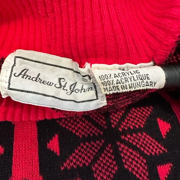 VTG 80s Sz: M Andrew St. John Pink Black Holiday Snowflake Geometric Sweater